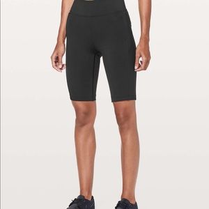 Lululemon on pace bike shorts 10”
